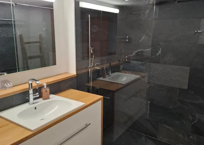 Charming Retreat In Near Flims Casa de Férias Tamins